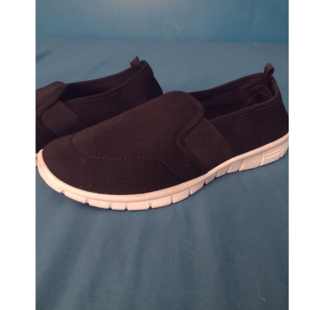 NWOT Take a Walk Women's Black Stretch Slip On Athletic Shoes with White Soles - Picture 4 of 15